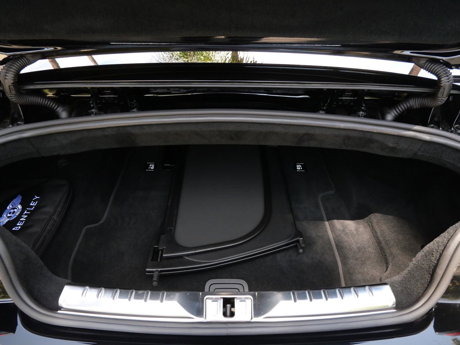 Used 2023 Bentley Continental GT Azure AWD/4WD image 22