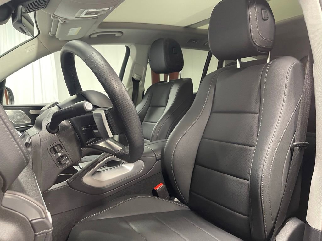 Used 2026 Mercedes-Benz GLS 450 4MATIC image 22