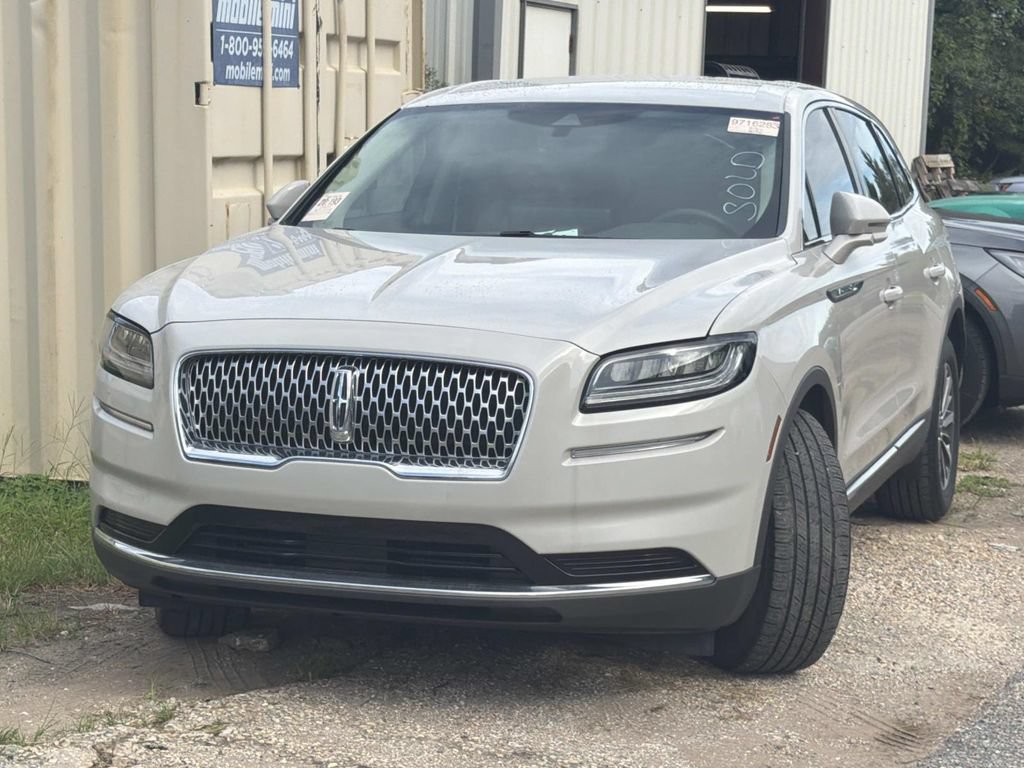 Used 2023 Lincoln Nautilus FWD w/ Premium Package image 1