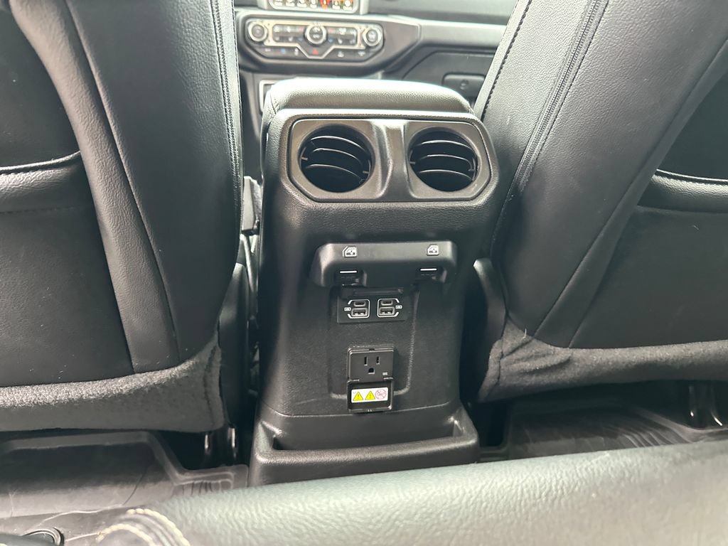 Used 2023 Jeep Wrangler Unlimited Sahara w/ Cold Weather Group AWD/4WD image 35