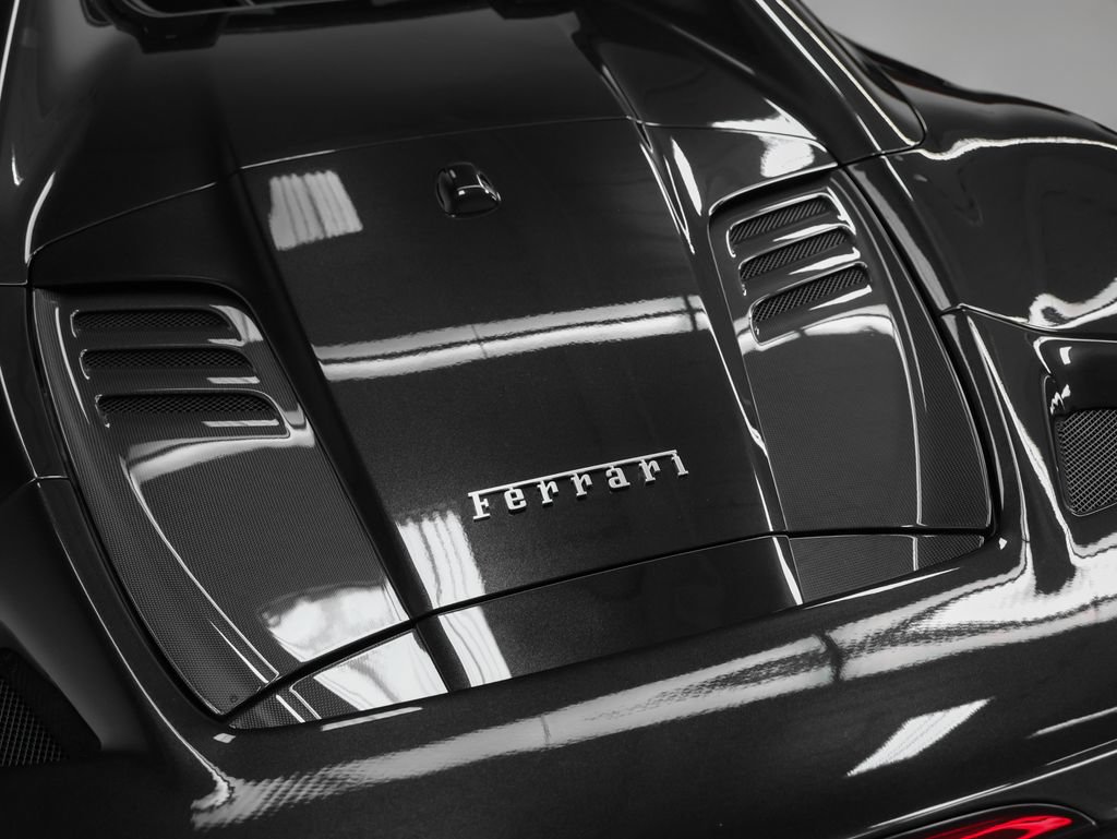 Certified 2021 Ferrari F8 Tributo RWD image 37