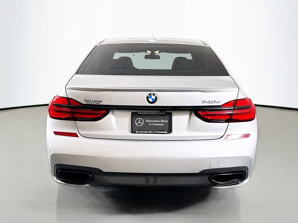 Used 2018 BMW 740e xDrive image 6