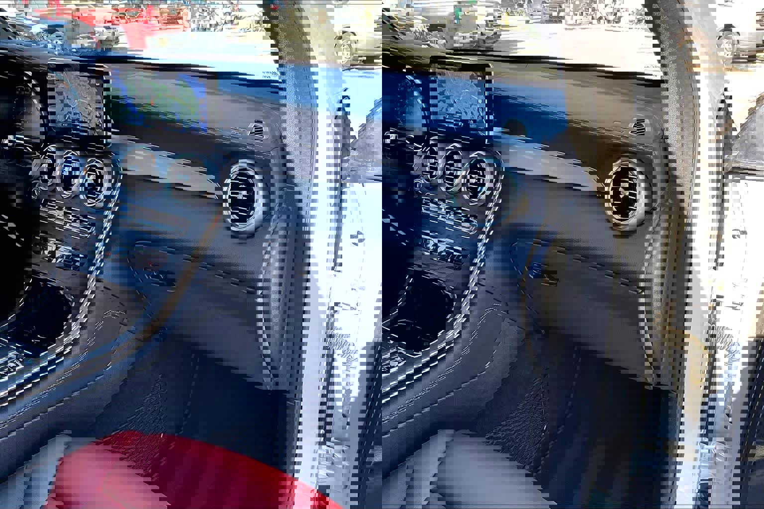 Used 2020 Mercedes-Benz GLC 43 AMG 4MATIC image 18