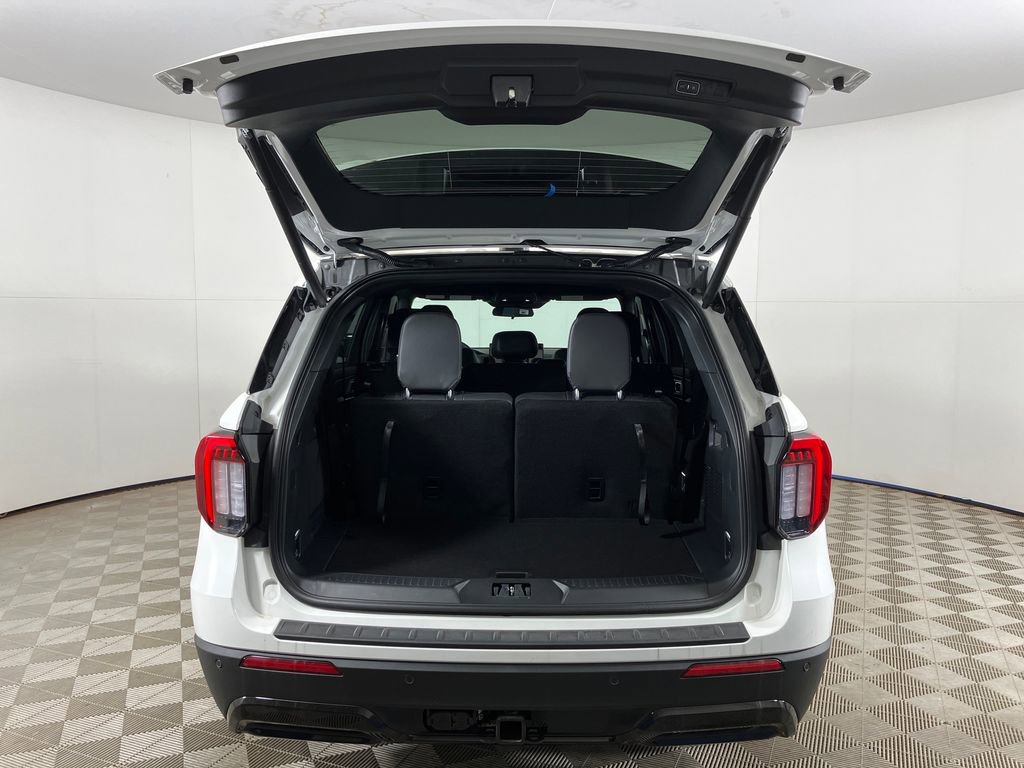 New 2026 Ford Explorer ST-Line image 27