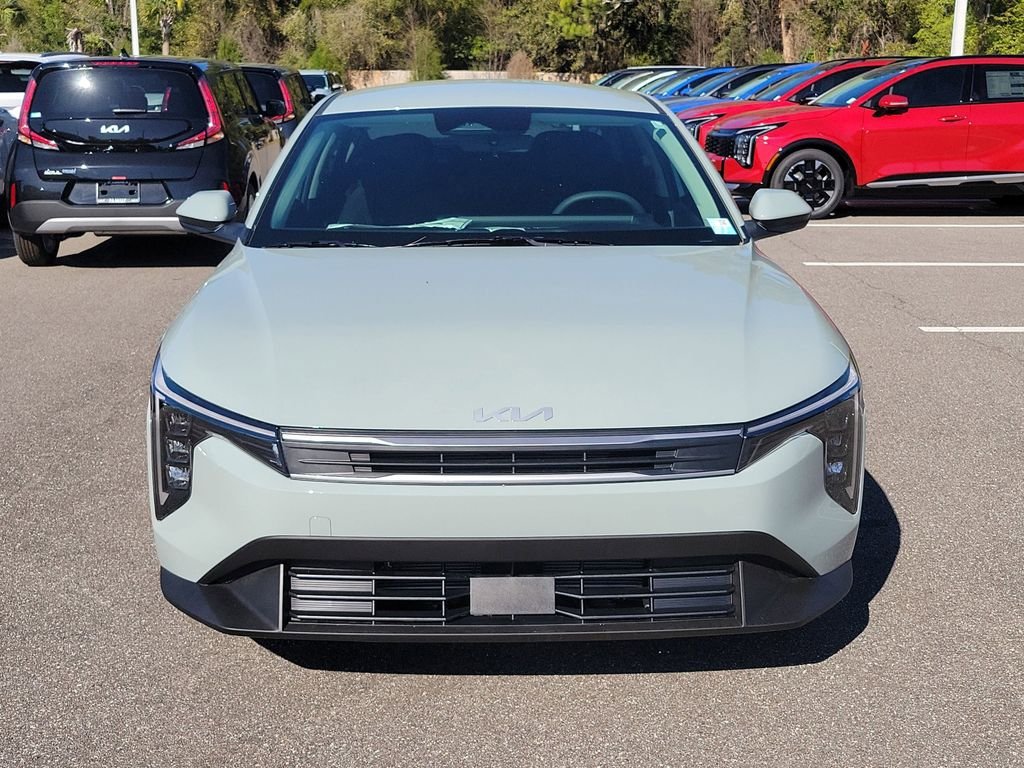 New 2026 Kia K4 LXS image 2