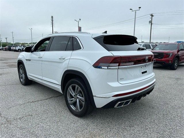 Used 2024 Volkswagen Atlas Cross Sport SEL R-Line image 3