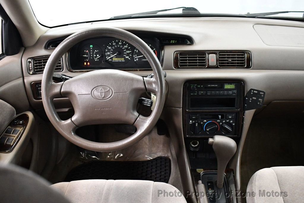 Used 1997 Toyota Camry LE image 21