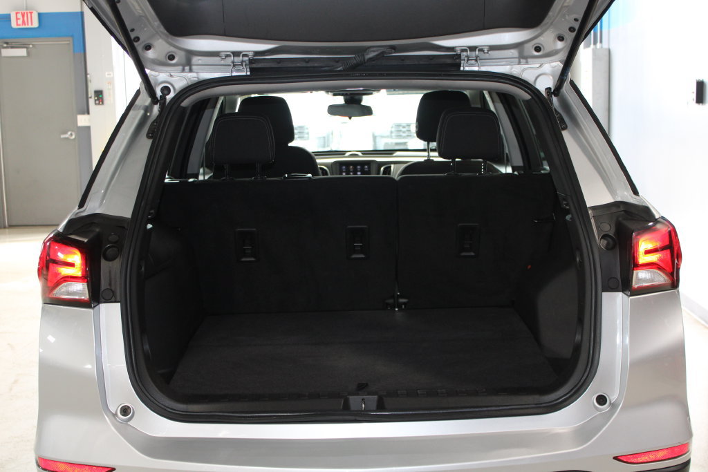 Used 2022 Chevrolet Equinox LS AWD/4WD image 24