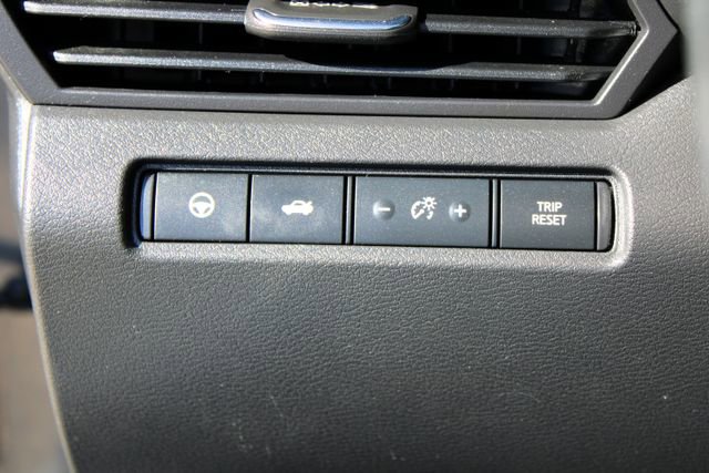 Used 2023 Nissan Altima 2.5 SV w/ SV Premium Package FWD image 21