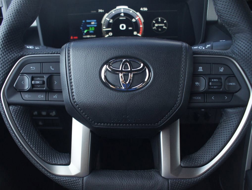 New 2026 Toyota Tundra Limited AWD/4WD image 17