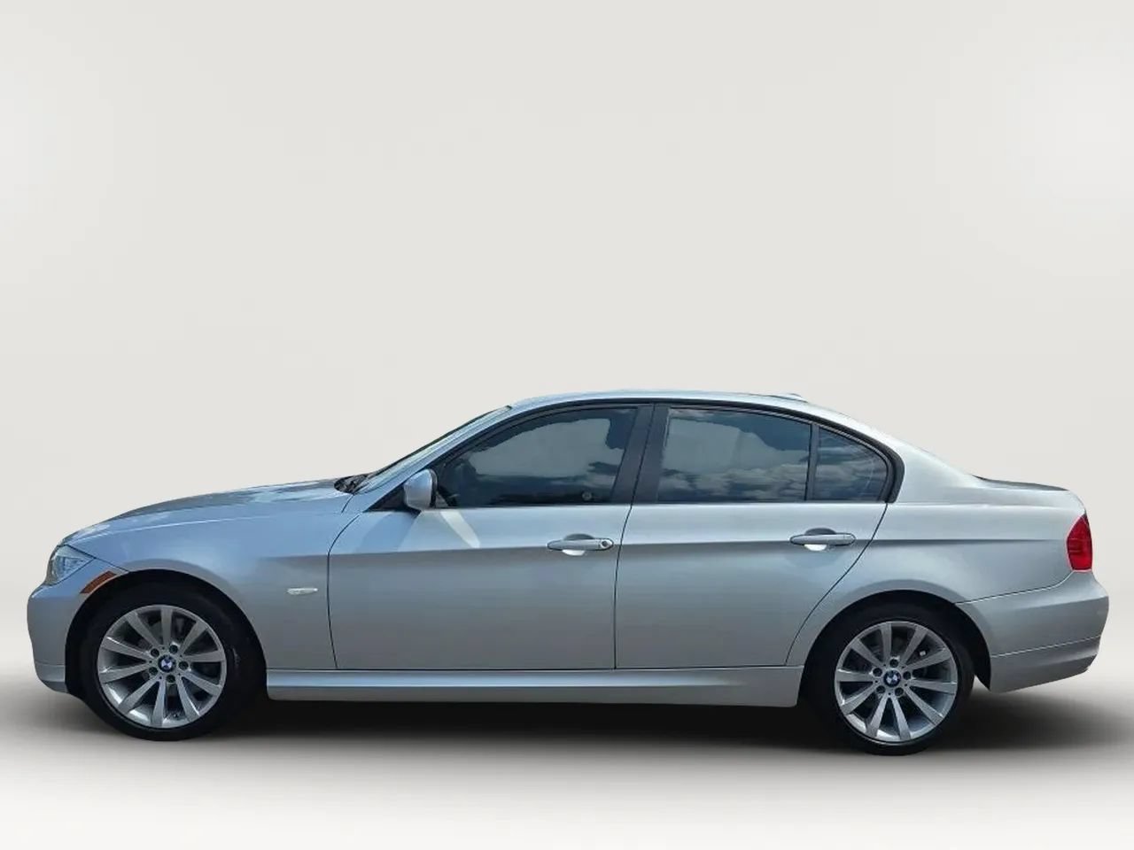 Used 2011 BMW 328i Sedan RWD image 5