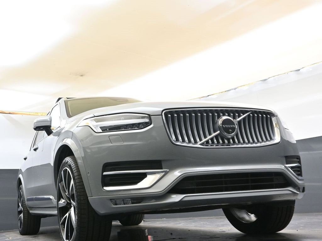 Certified 2024 Volvo XC90 B5 Plus w/ Protection Package Premier image 35