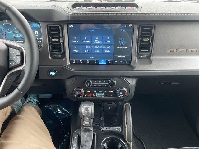 New 2025 Ford Bronco Badlands image 27