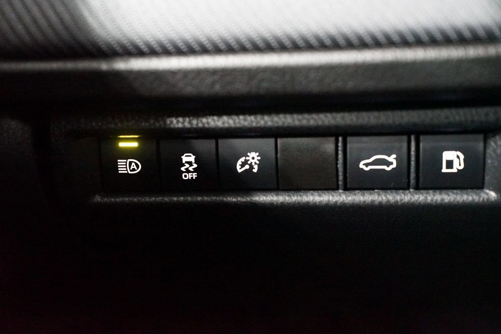 Certified 2025 Toyota Camry SE image 24