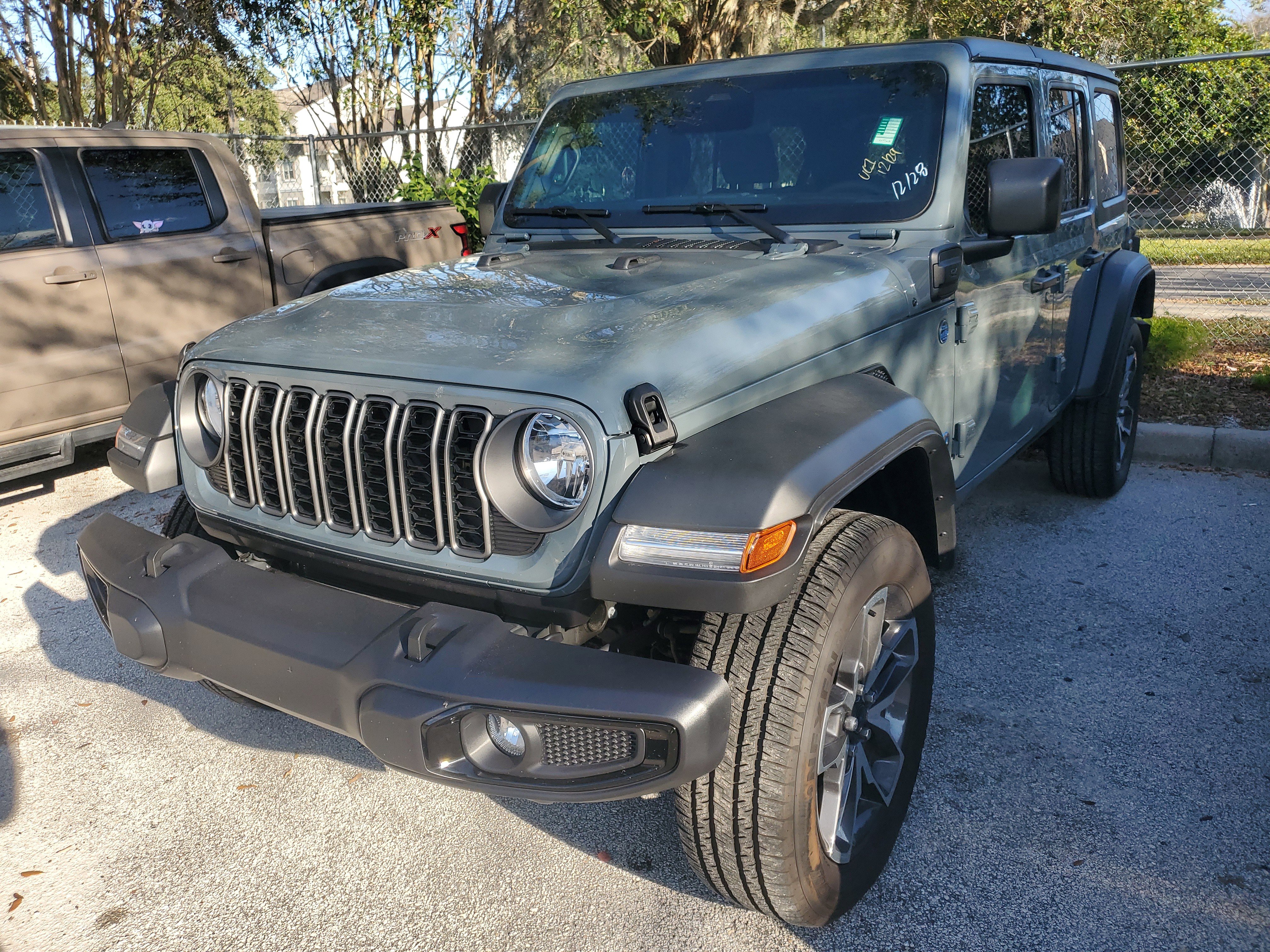 Used 2025 Jeep Wrangler Sport S w/ Convenience Group image 3
