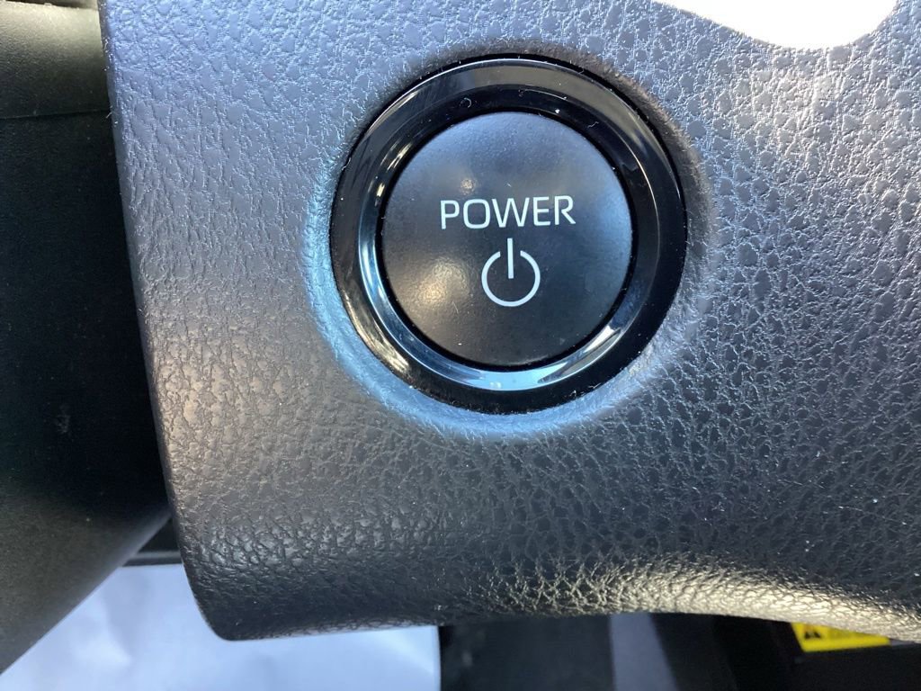 Used 2025 Toyota Camry LE FWD image 19