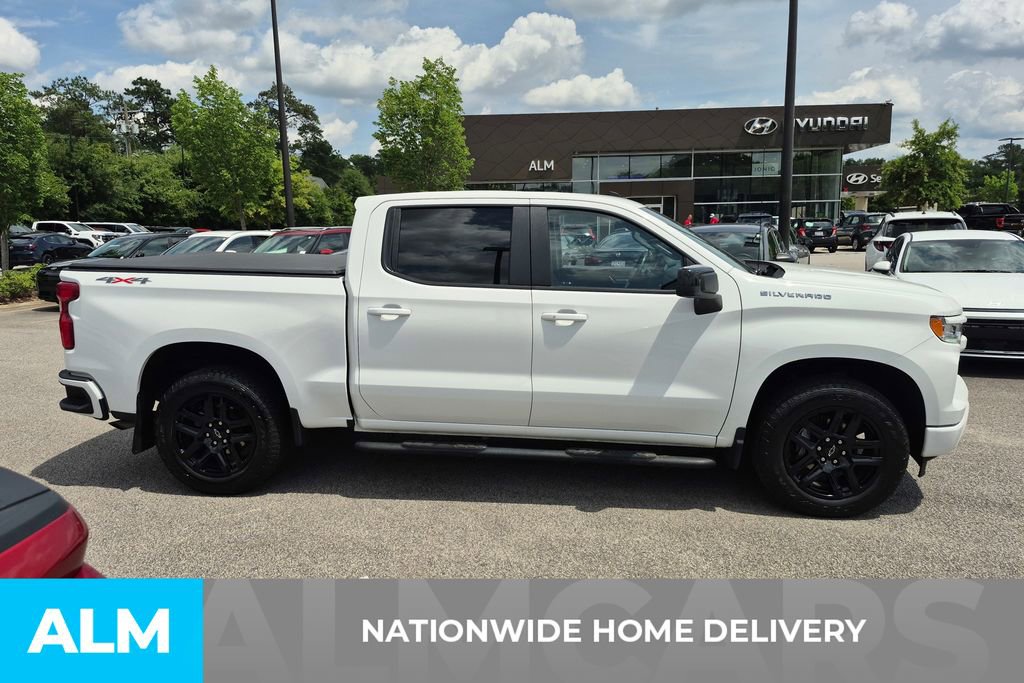Used 2024 Chevrolet Silverado 1500 RST w/ Convenience Package II AWD/4WD image 4