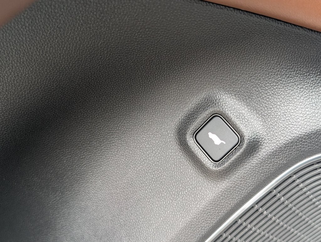 Used 2023 Acura MDX w/ Advance Package AWD/4WD image 13