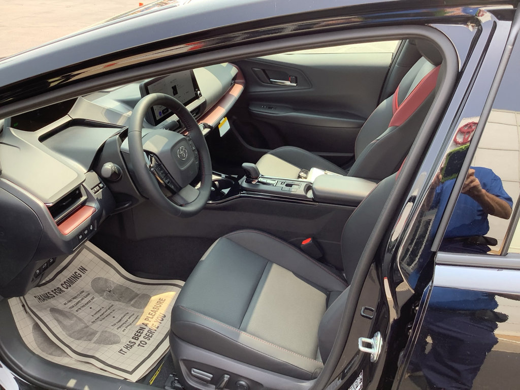 New 2025 Toyota Prius XSE PREMIUM w/ Limited Premium Package image 11