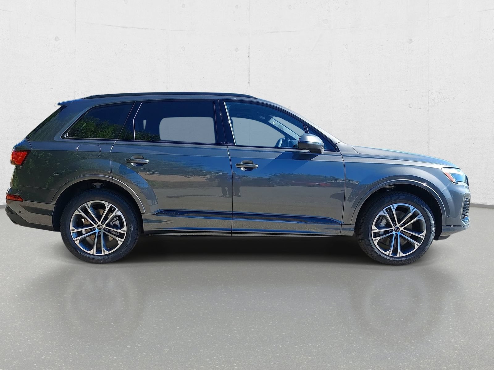 New 2026 Audi Q7 2.0T Premium Plus AWD/4WD image 4