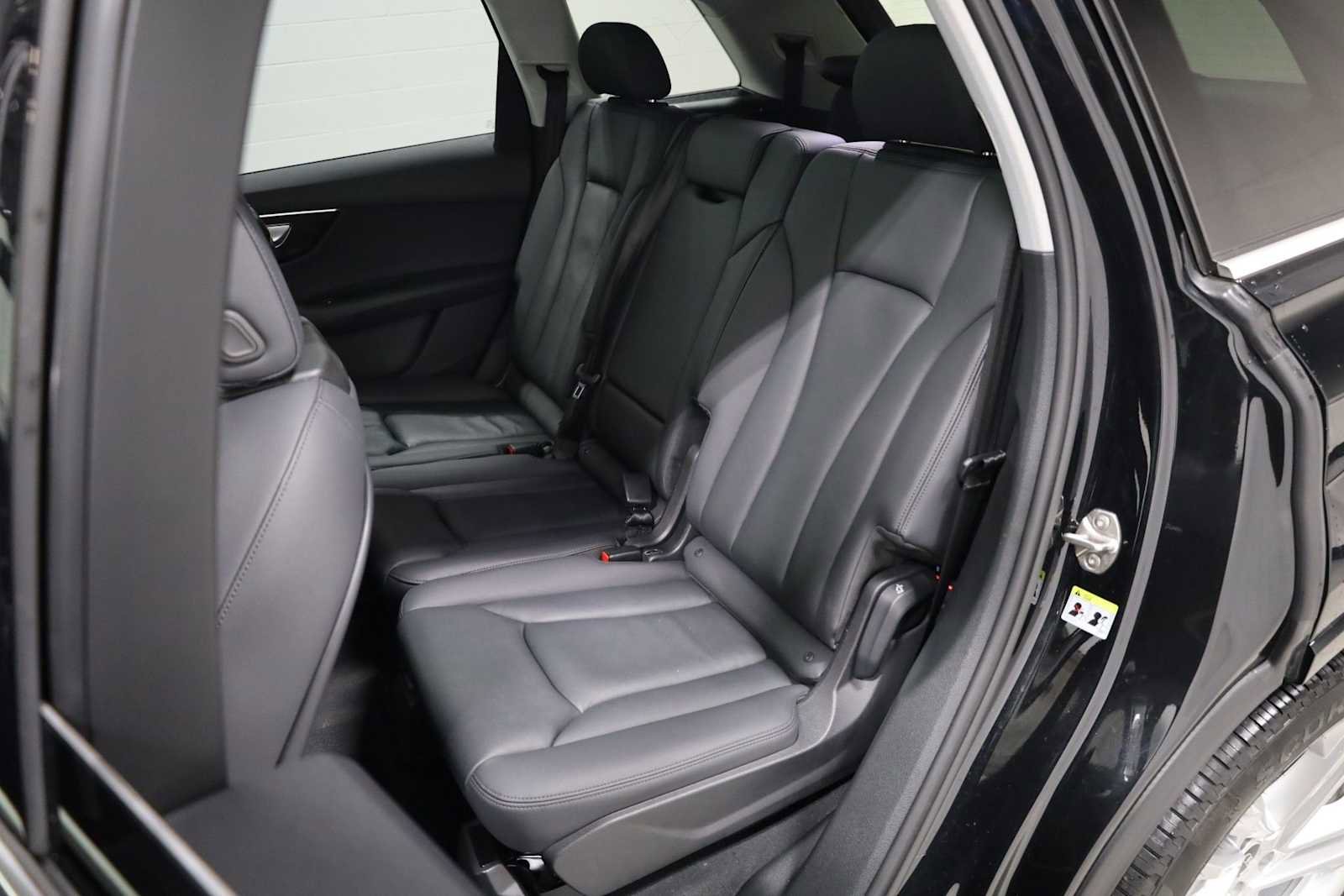 Used 2022 Audi Q7 Premium Plus image 33