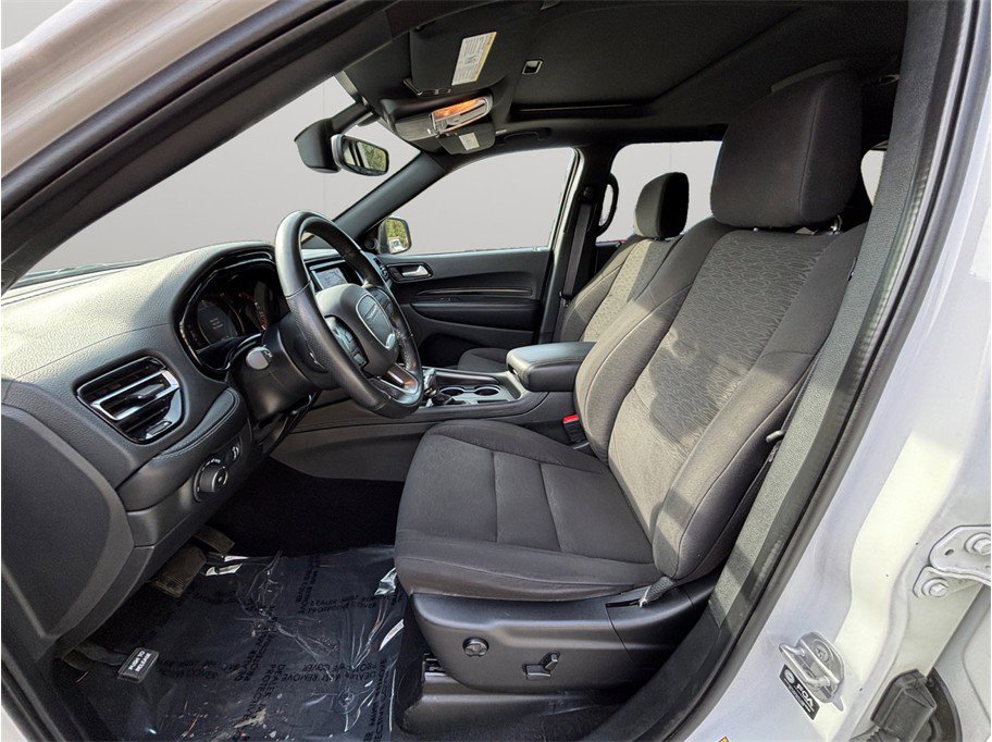 Used 2022 Dodge Durango SXT w/ Blacktop Package RWD image 2