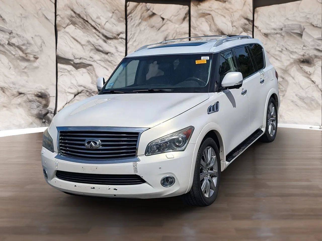Used 2012 INFINITI QX56 4WD w/ Deluxe Touring Pkg image 3