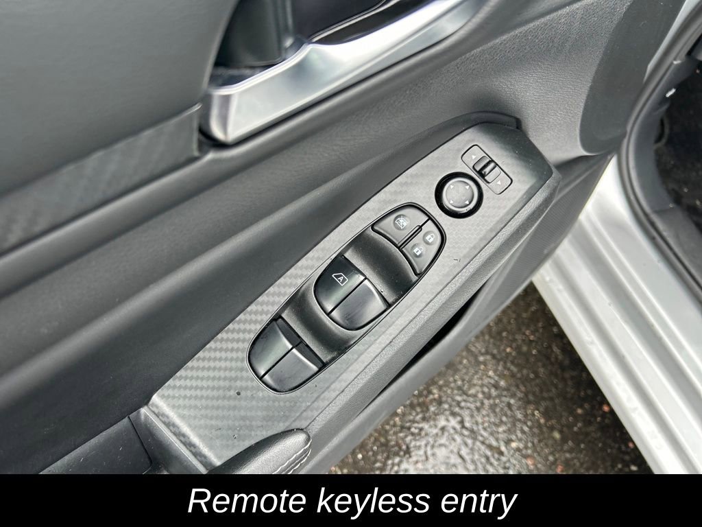 Used 2024 Nissan Altima 2.5 SV image 14