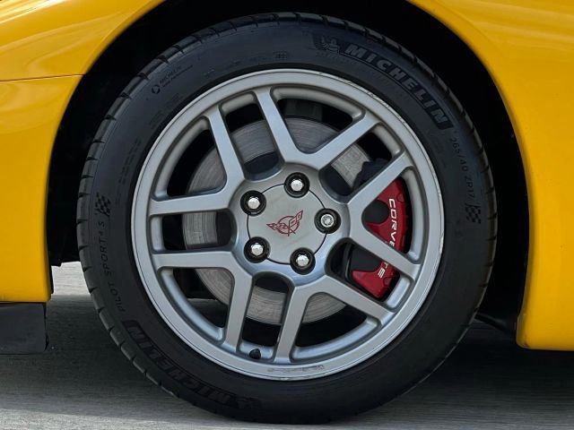 Used 2003 Chevrolet Corvette Z06 w/ Memory Package, 3 Drivers image 37