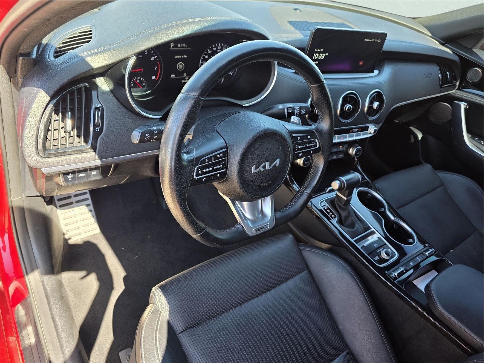 Used 2023 Kia Stinger GT-Line w/ Sun & Sound Package RWD image 11
