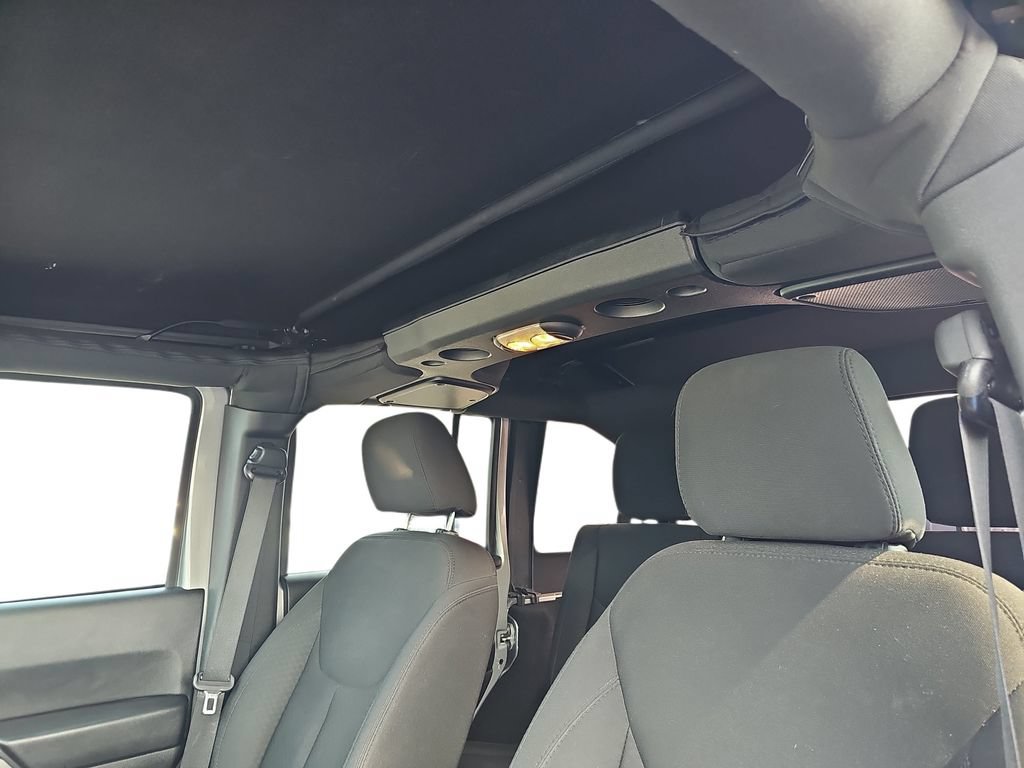 Used 2018 Jeep Wrangler Unlimited Sport S AWD/4WD image 27