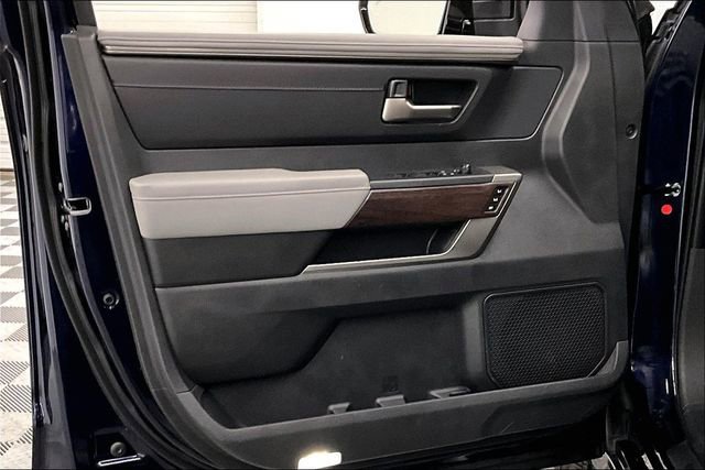 Used 2025 Toyota Tundra Limited image 19