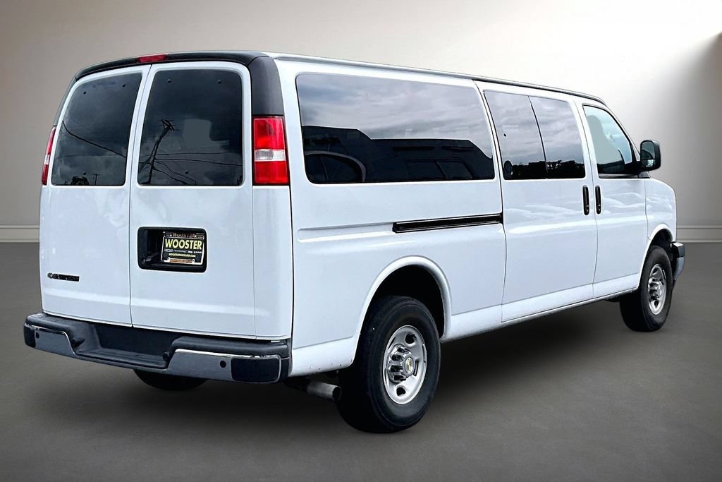 Used 2024 Chevrolet Express 3500 LT w/ LT Preferred Equipment Group RWD image 5