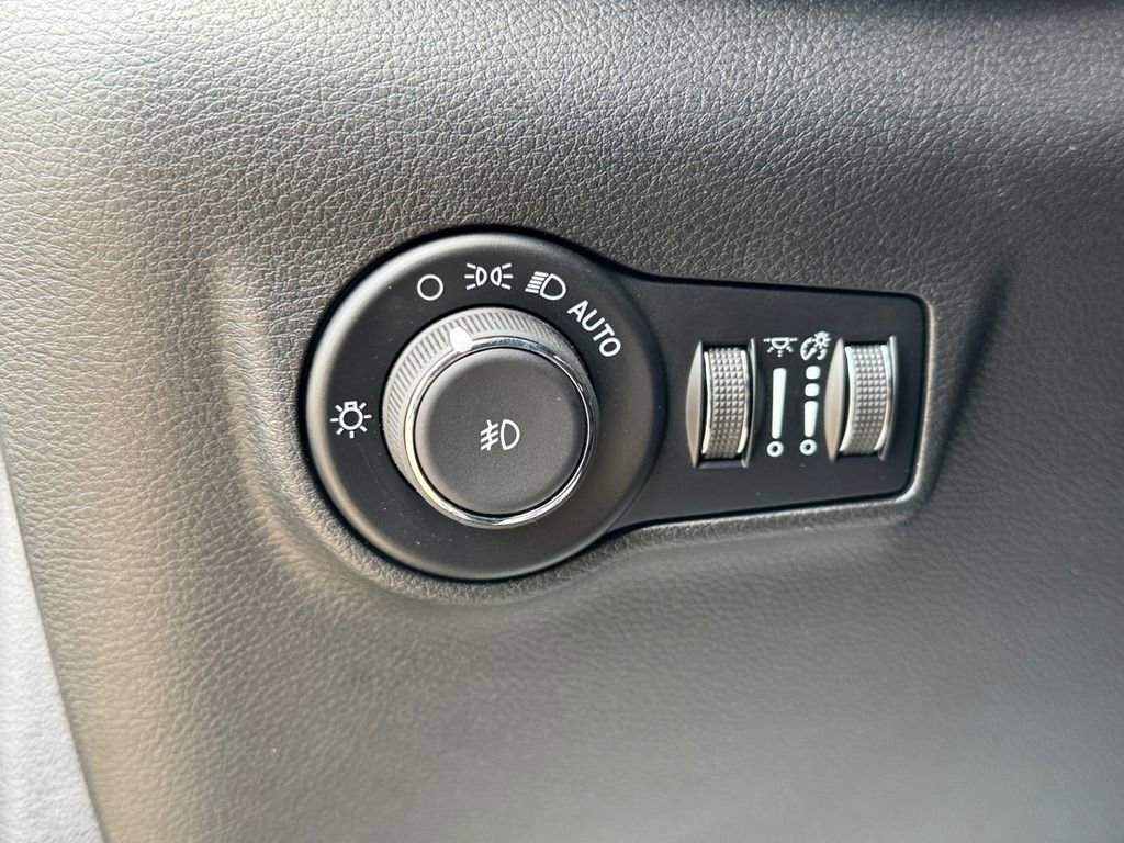 New 2026 Jeep Compass Latitude image 31