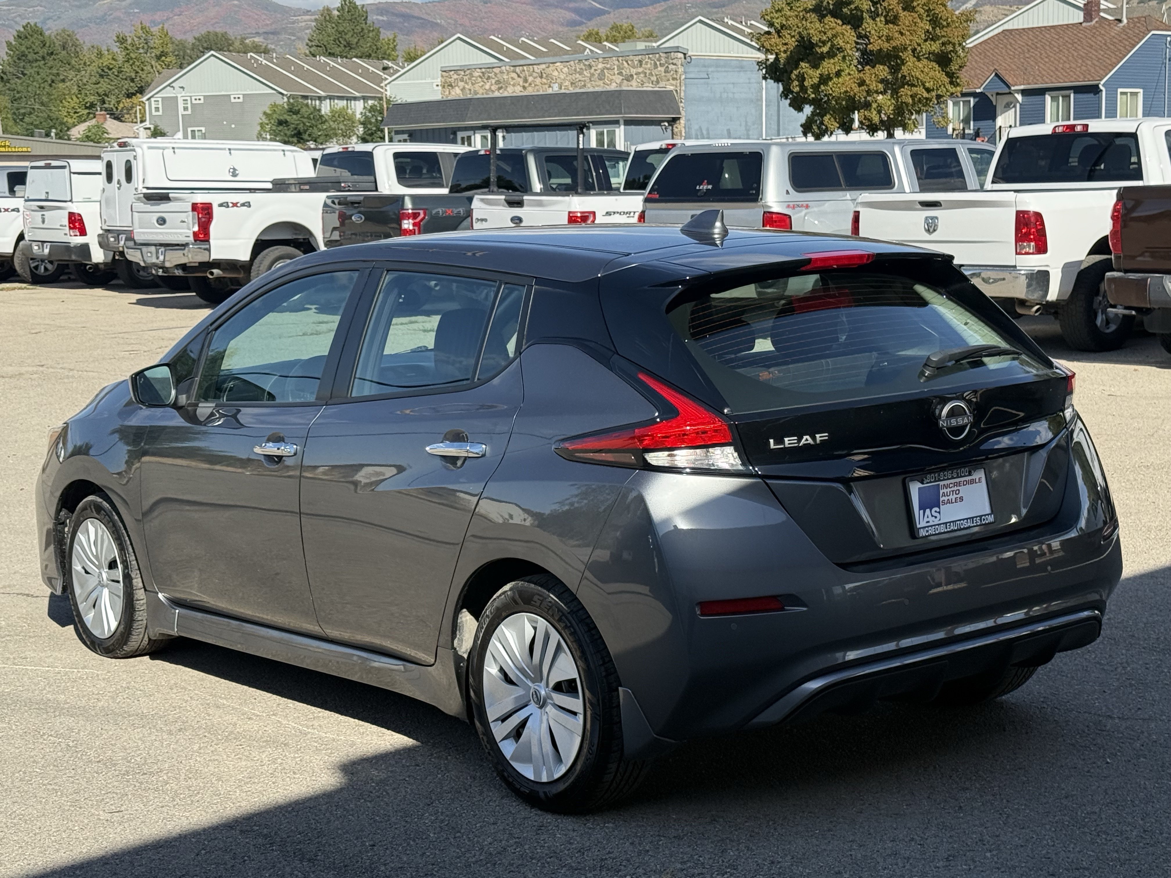 Used 2025 Nissan Leaf S FWD image 6