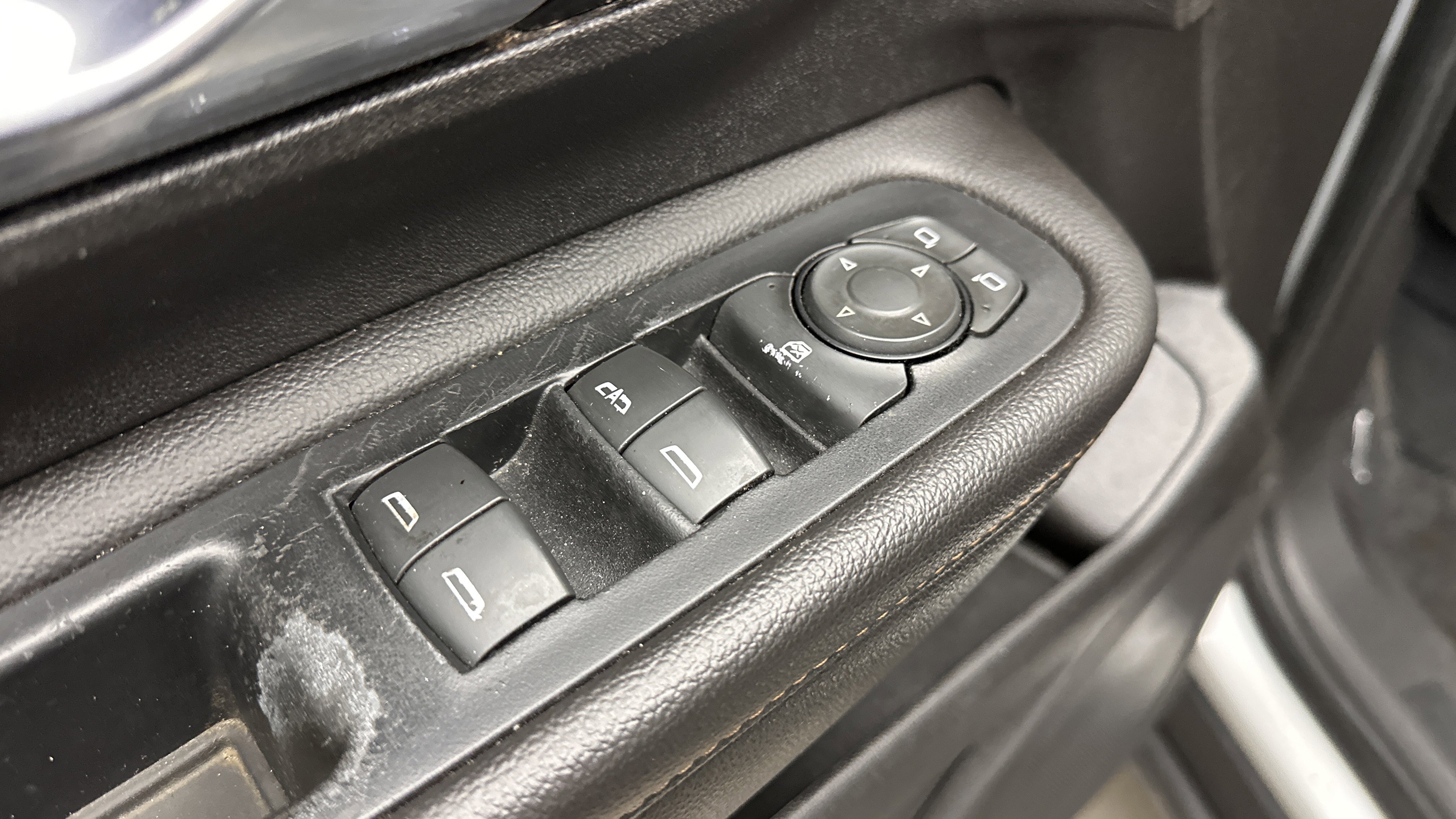 Used 2020 GMC Terrain SLT image 11