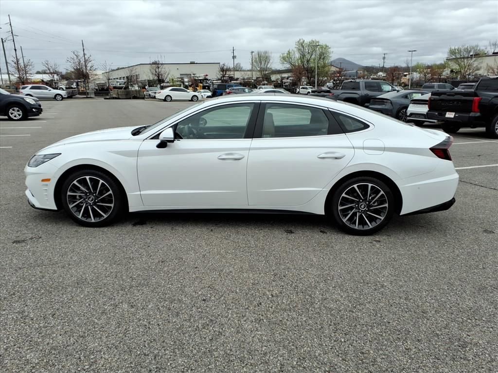 Used 2022 Hyundai Sonata Limited w/ Cargo Package image 7