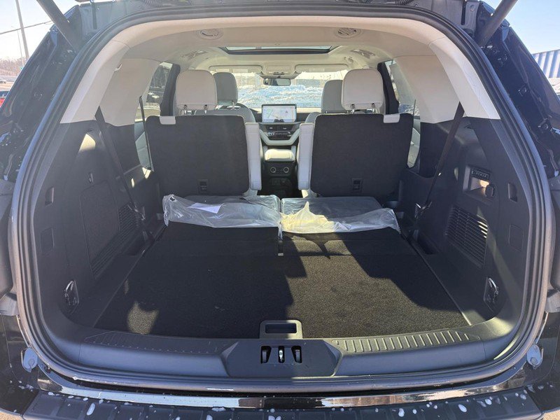 New 2026 Ford Explorer Platinum image 6