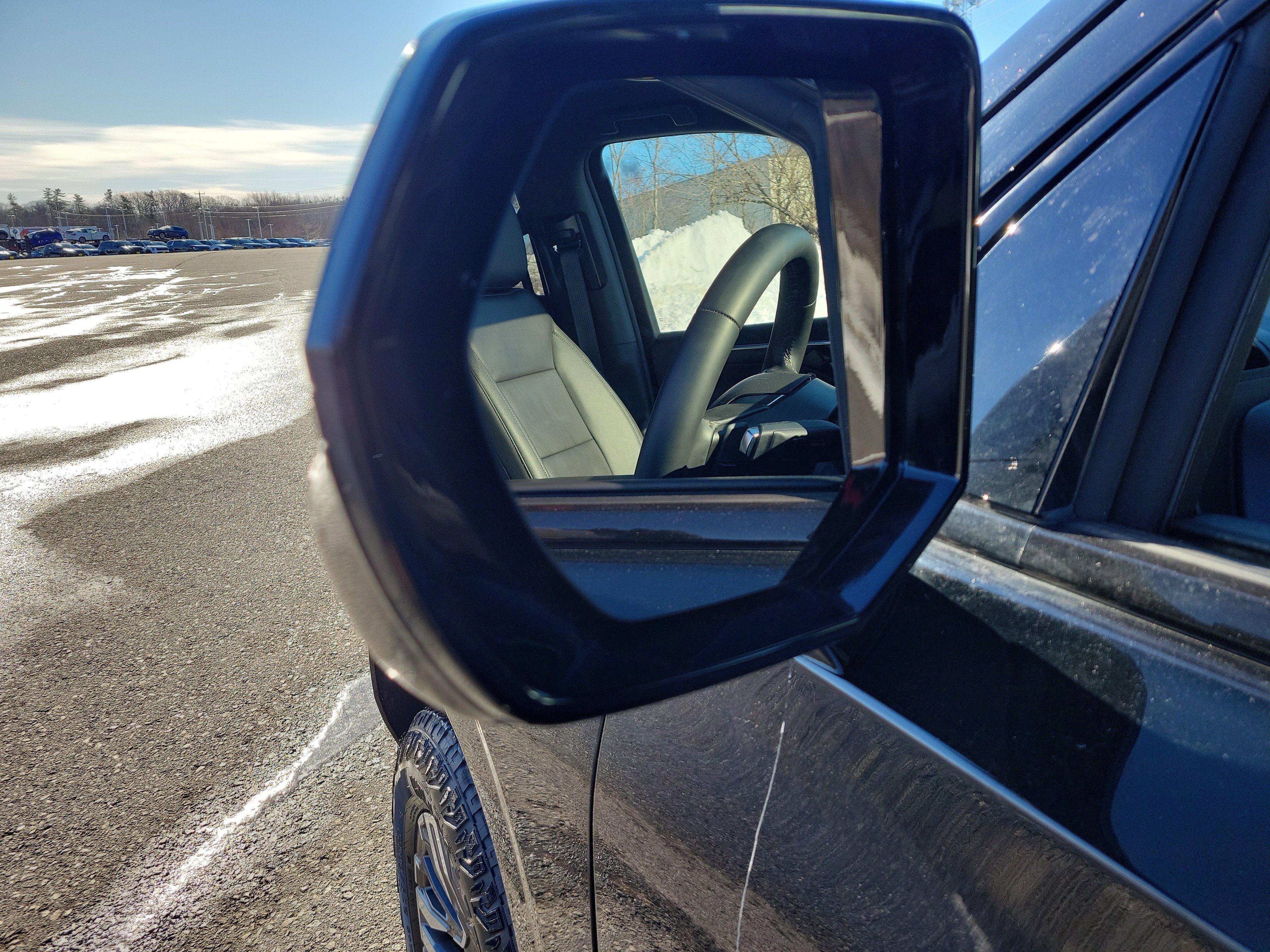 Certified 2025 Chevrolet Tahoe Z71 image 10