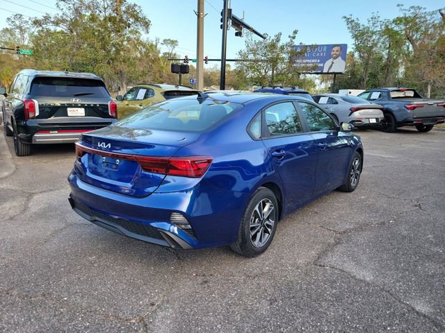 Used 2024 Kia Forte LXS image 2