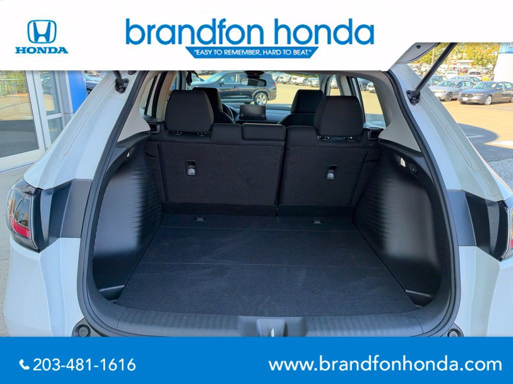 Used 2024 Honda HR-V LX image 29