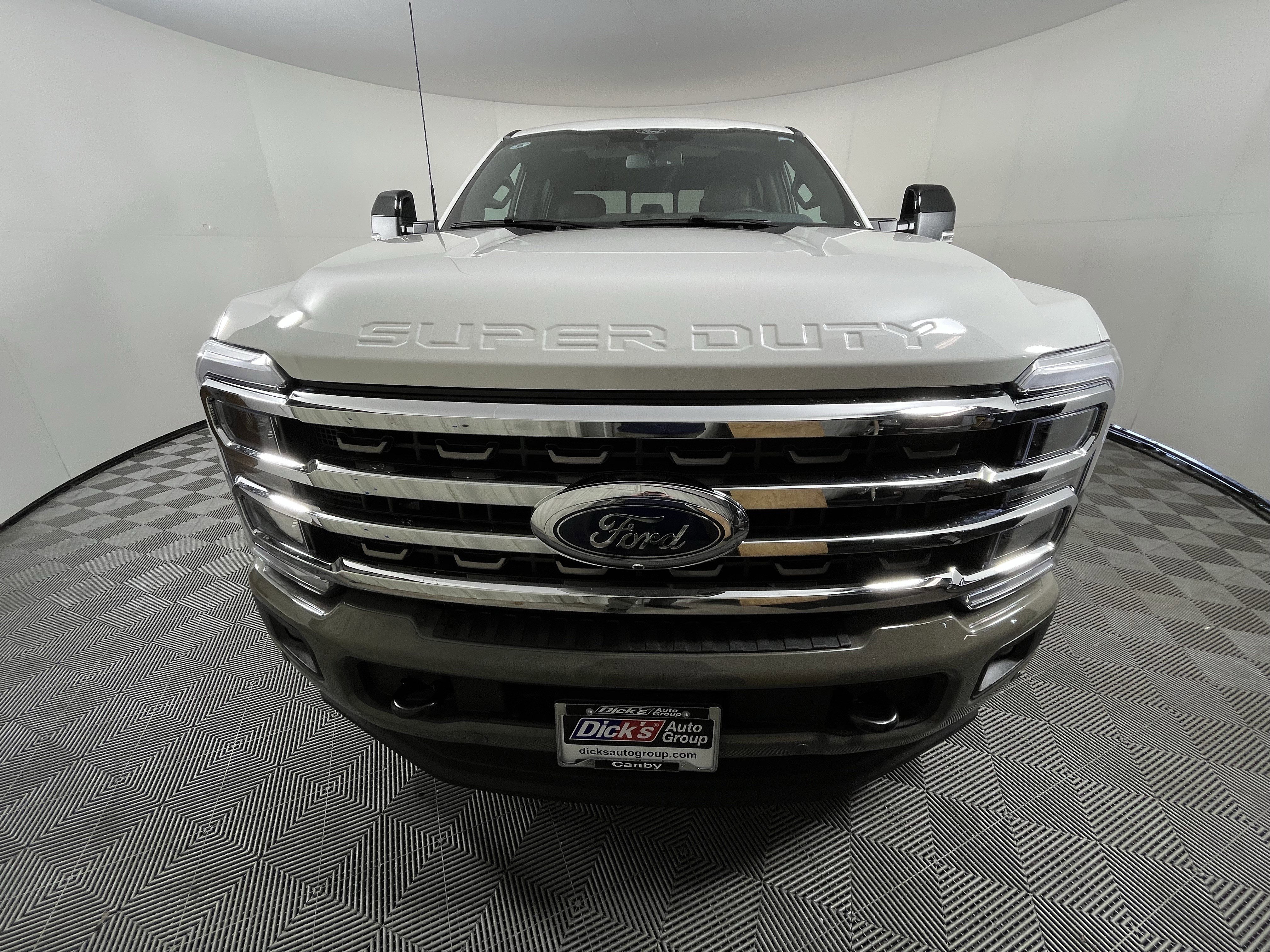 New 2026 Ford F350 King Ranch w/ FX4 Off-Road Package image 7
