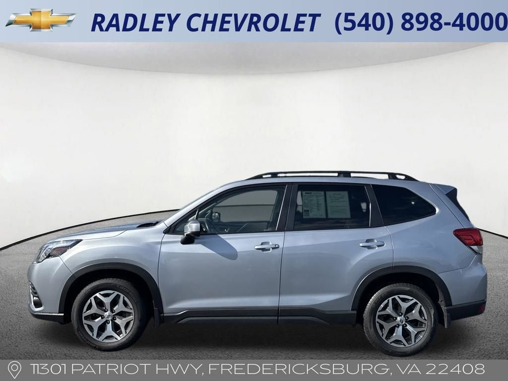 Used 2023 Subaru Forester Premium AWD/4WD image 13