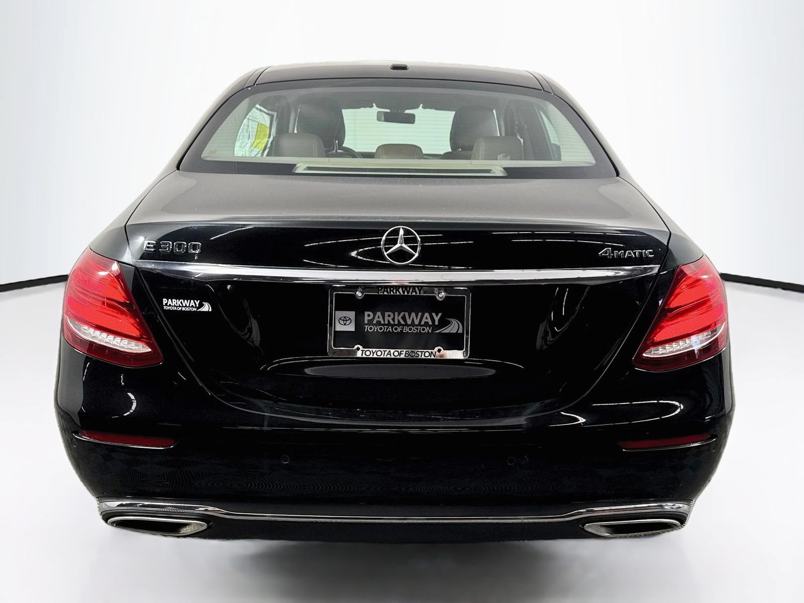 Used 2019 Mercedes-Benz E 300 4MATIC image 6