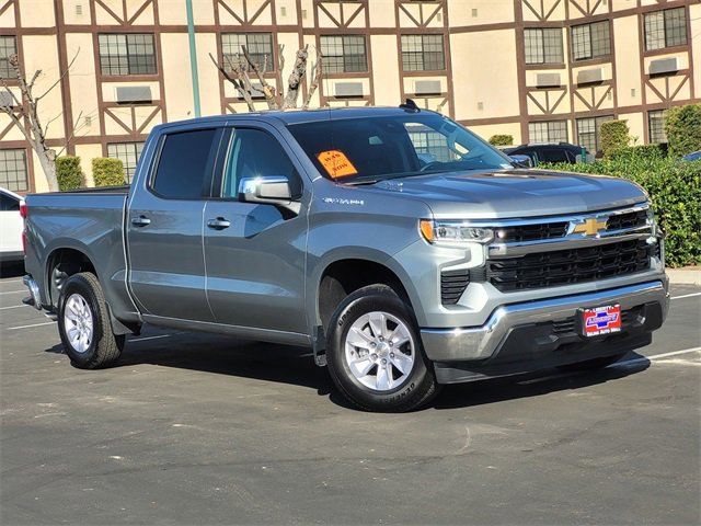 Used 2026 Chevrolet Silverado 1500 LT image 2