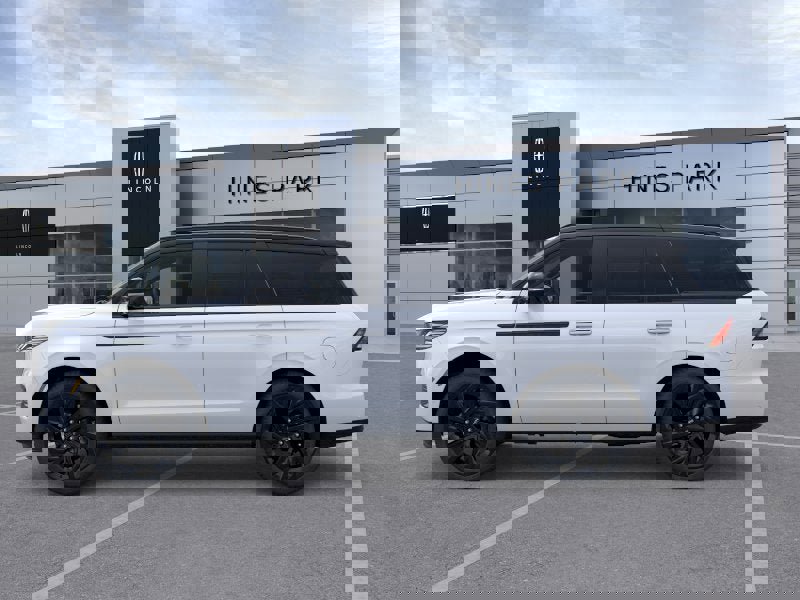 New 2026 Lincoln Navigator Black Label image 3