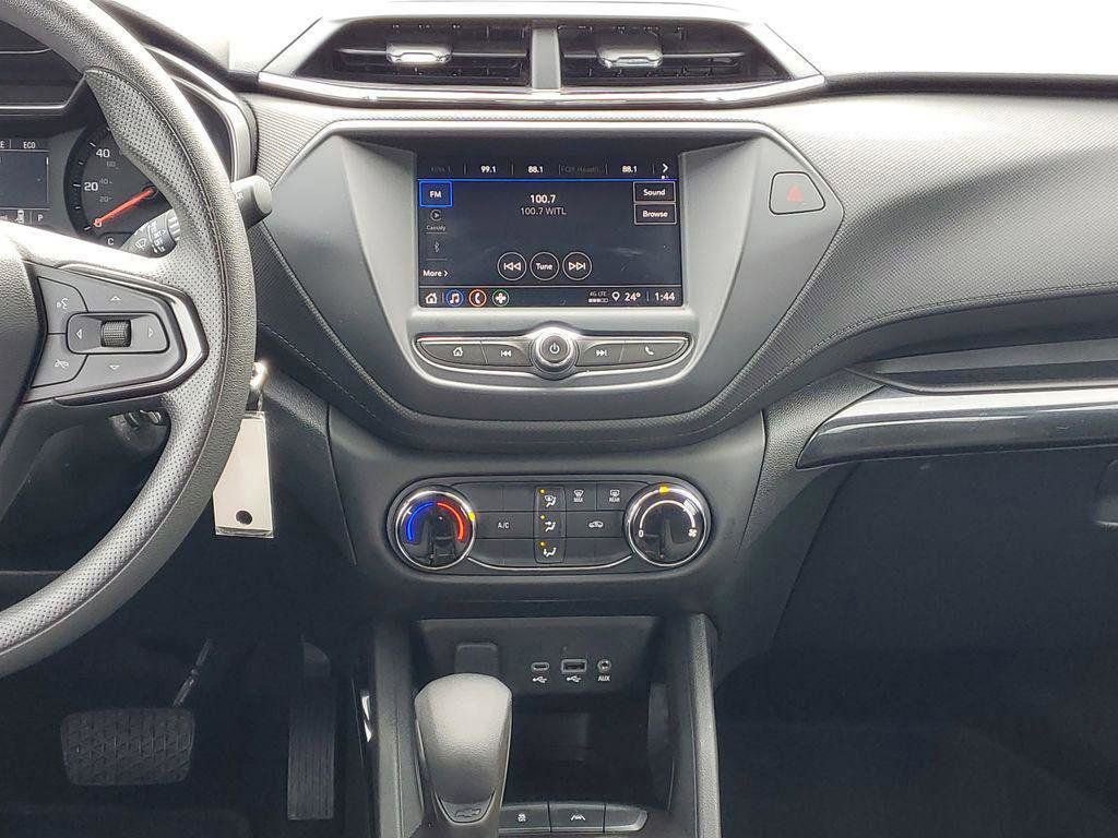 Used 2023 Chevrolet TrailBlazer LS image 24