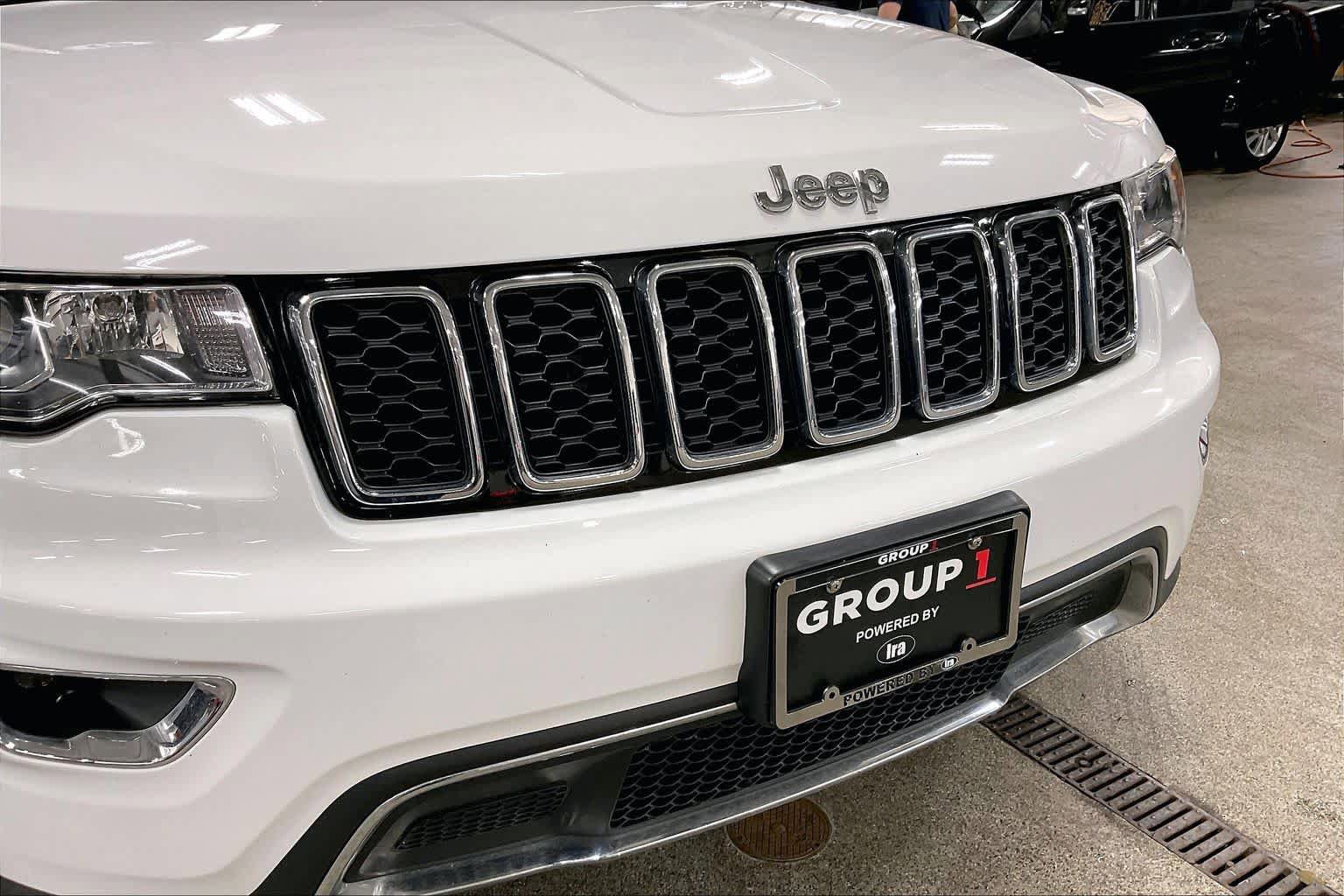 Used 2019 Jeep Grand Cherokee Limited AWD/4WD image 30