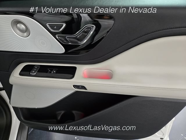 Used 2026 Lincoln Aviator Reserve AWD/4WD image 26