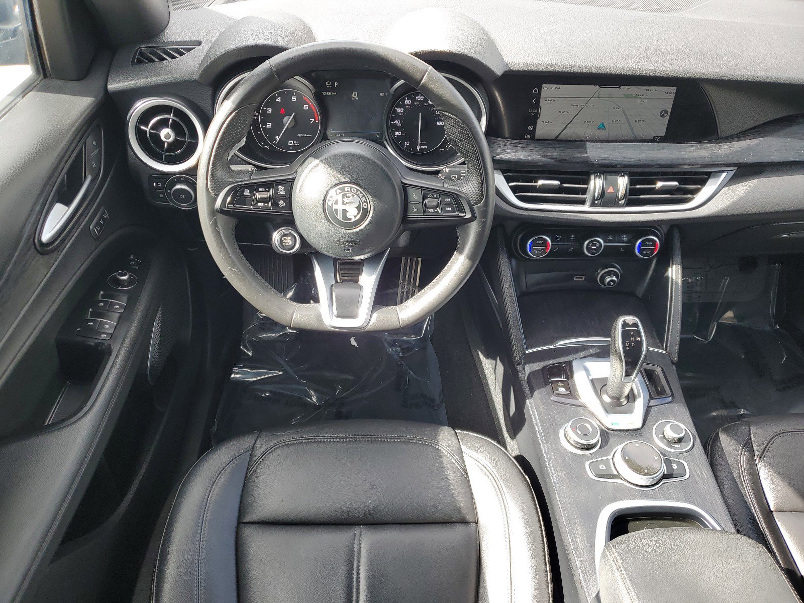 Used 2022 Alfa Romeo Stelvio Sprint image 17